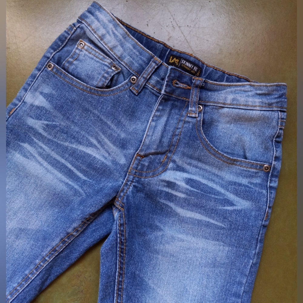 Lee Skinny Fit Straight Leg Jeans Size 8